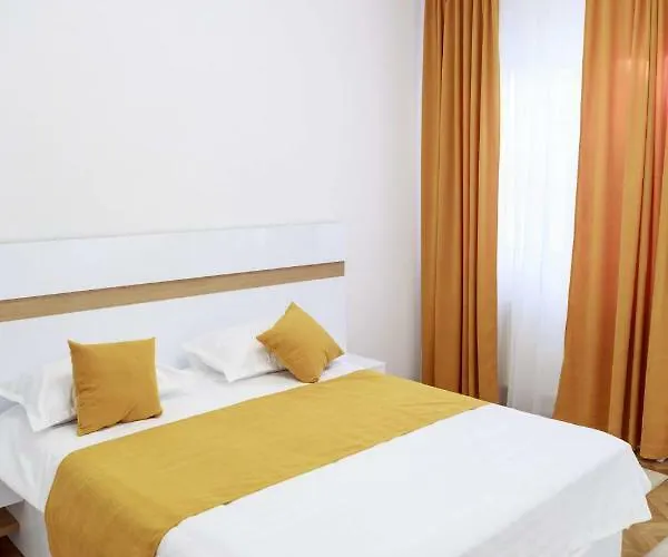 Strada Muresenilor - Savas Apartament